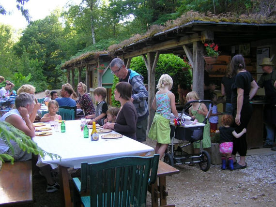 Moulin de liort camping met pannenkoeken en frietjes